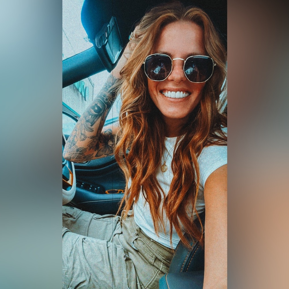 Meet your Posher, Samantha